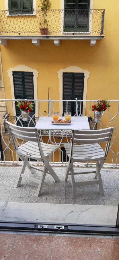 La Nena Appartamenti La Spezia Extérieur photo